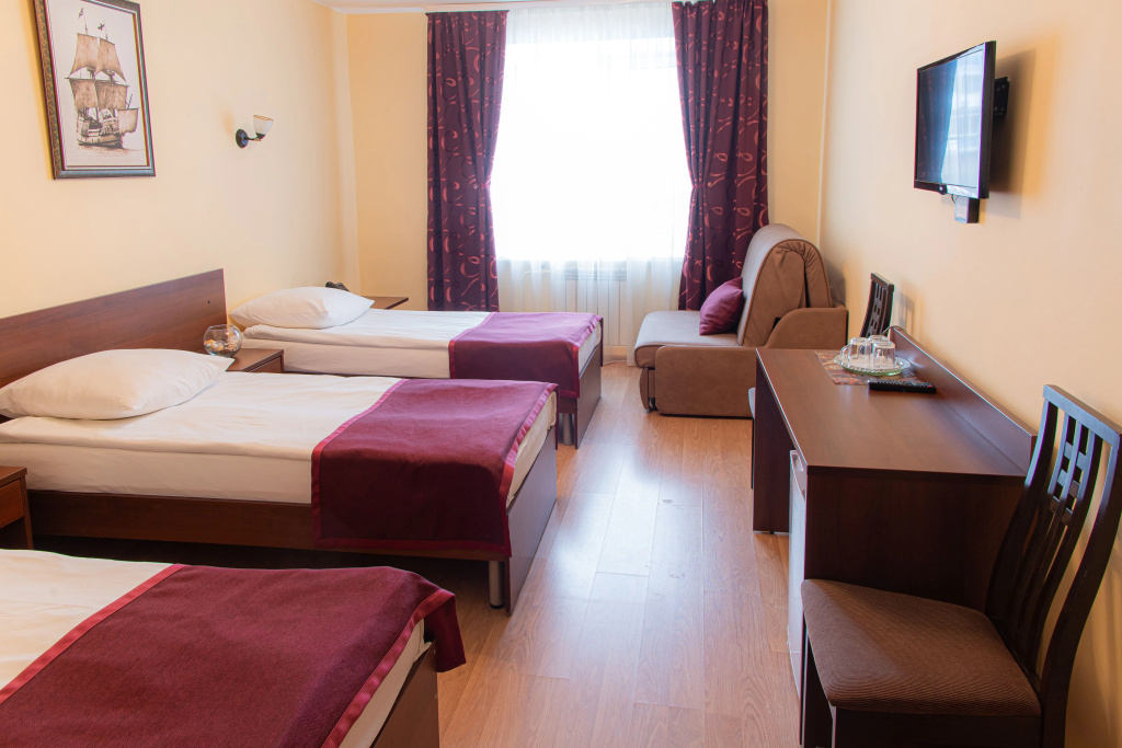 Triple room