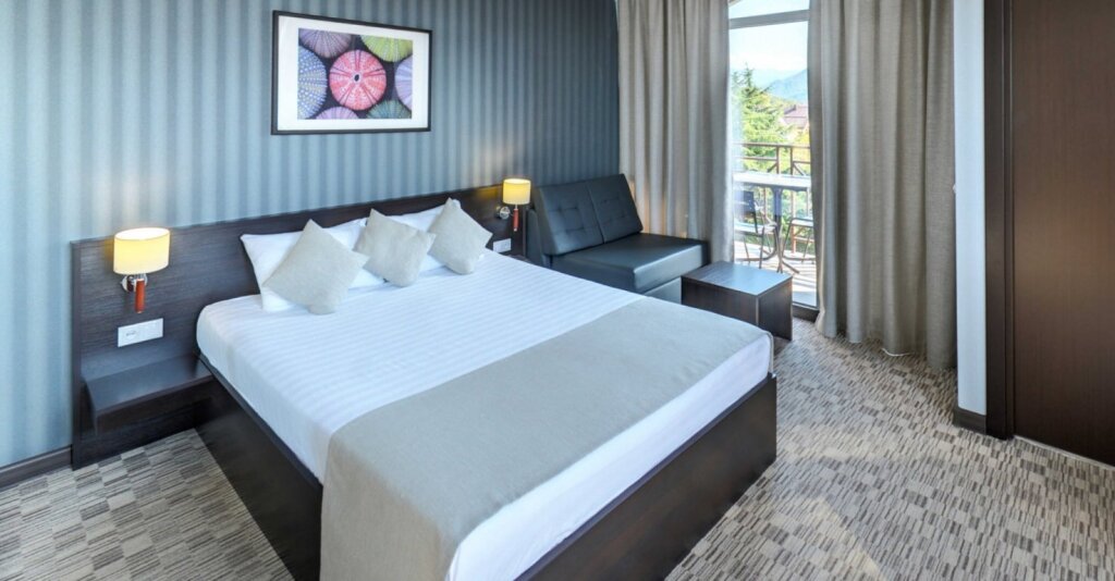 Двухместные апартаменты Standard с балконом и с красивым видом из окна двуспальная кровать в Бристоль