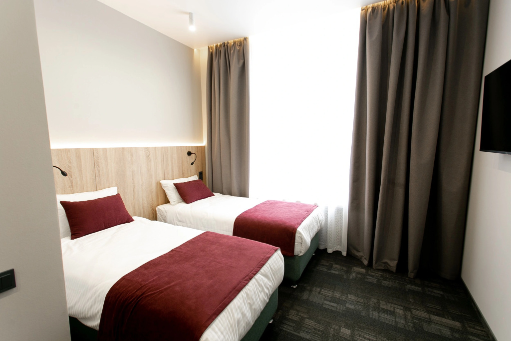 Petra Hotel Room Type - Standard Double room with city view full double bed