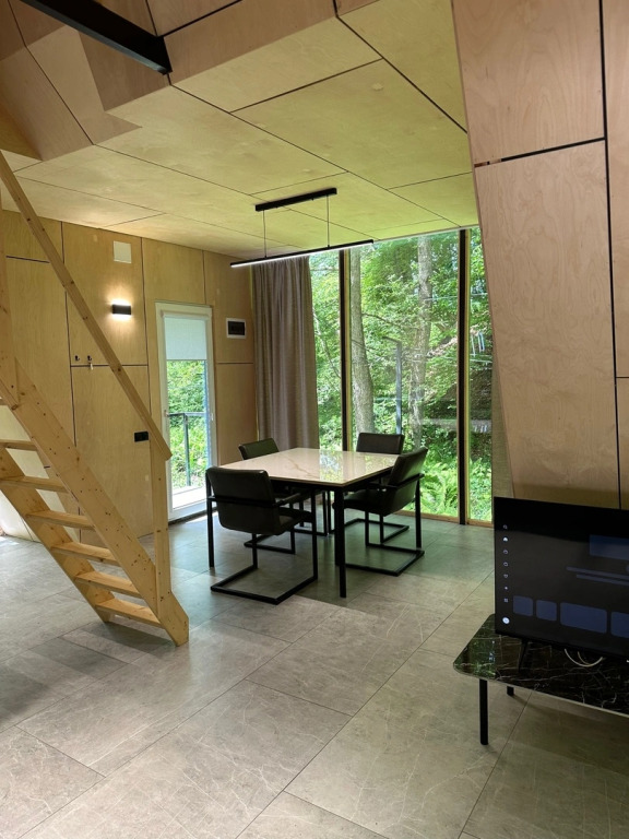 Четырёхместный коттедж с красивым видом из окна в Koban Spa Resort
