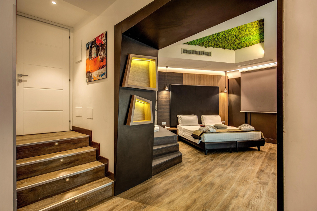 Lobby & Reception