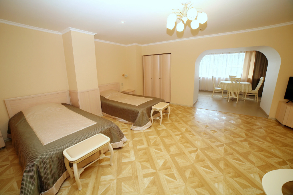 Superior Triple room with city view