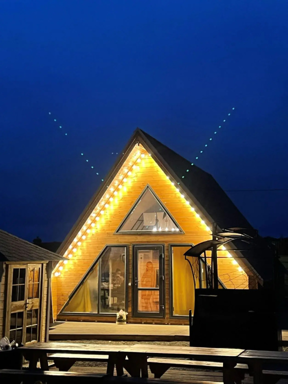 1 Bedroom Chalet with balcony and with garden view