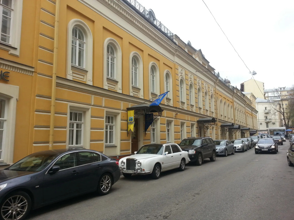 владелец отеля дом на маяковке. благовещенский переулок 1а отель. дом на маяковке гостиница москва. отель дом на маяковке москва. отель дом на маяковке москва.