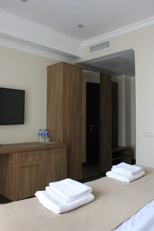 Category C Building 1 with Extra Bed Double room with balcony and with mountain view (full double bed)