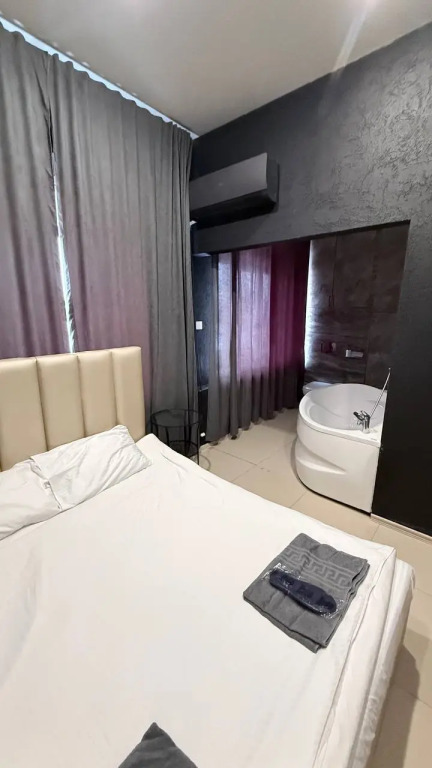 Апартаменты с видом на озеро в Адмирал