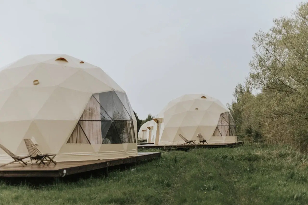 Geodome with Volga river view