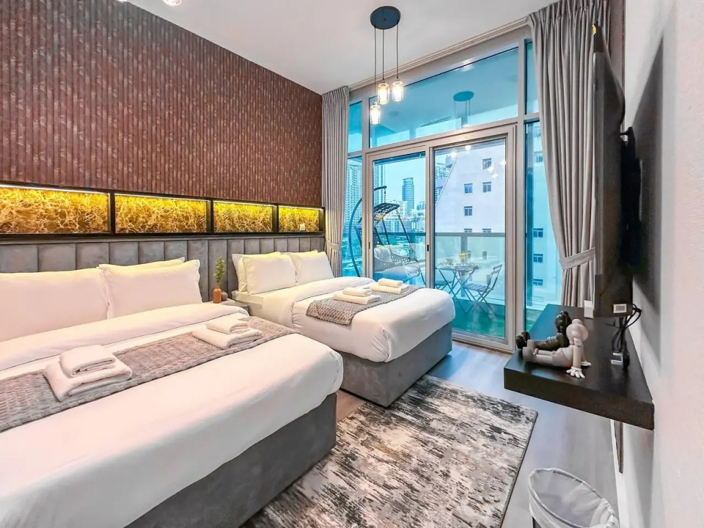 Отель Квартира Marina Elegance: Walk to JBR Beach & Ain Dubai в Дубае
