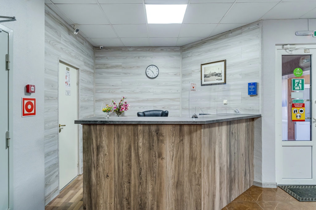 Lobby & Reception
