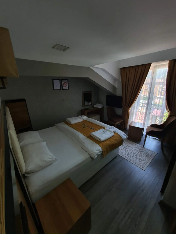 Standard room with river view