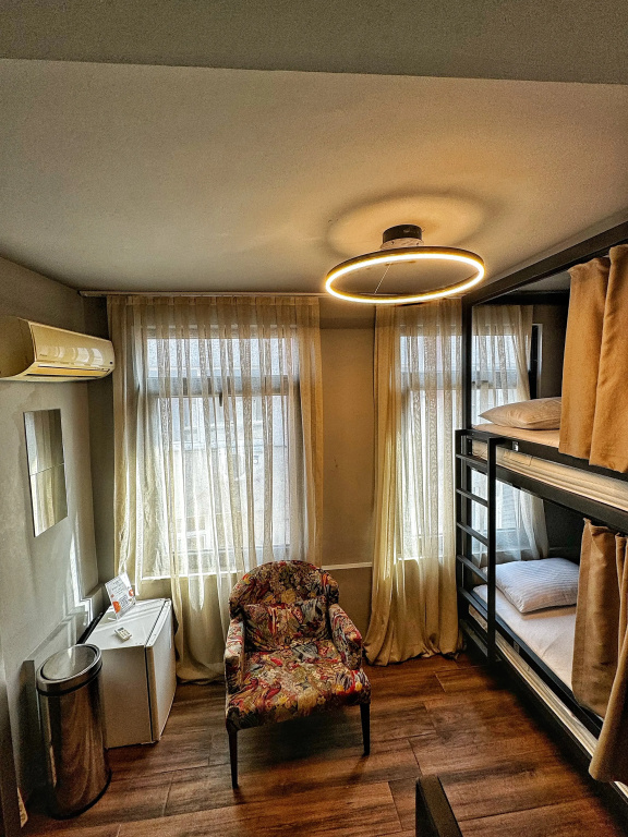 Хостел Nomad Hostel Karakoy — фото
