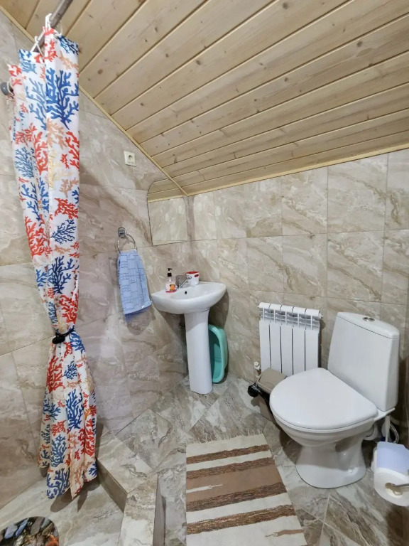 Двухместный семейный люкс Standard с балконом и с видом на горы двуспальная кровать в Атмосфера
