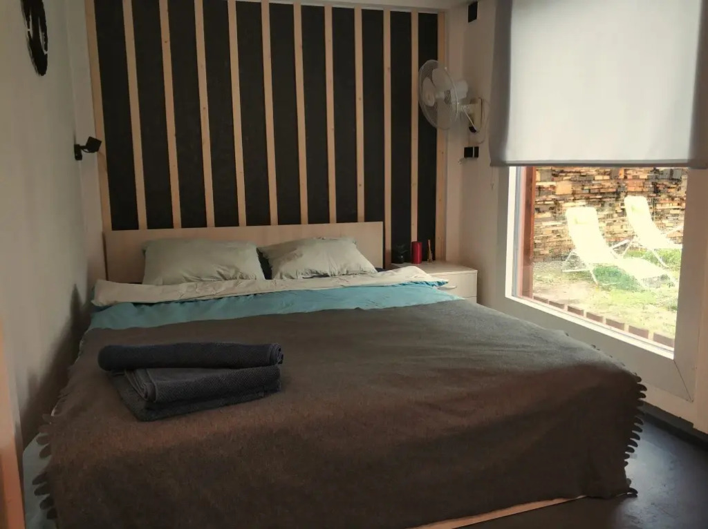 Четырёхместный коттедж с 2 комнатами в Экара