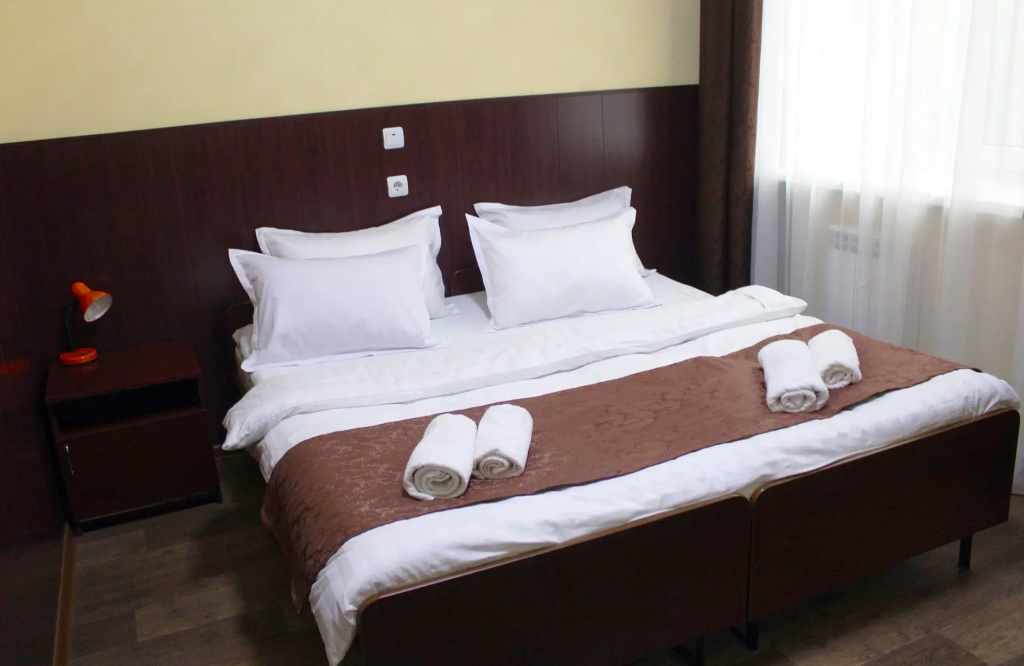 Korona Hotel Room Type - Standard Double room with city view full double bed