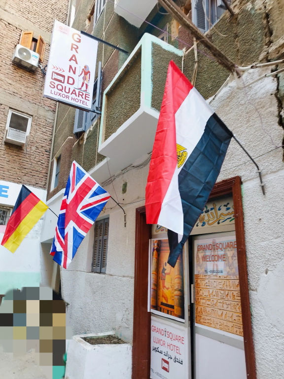 Grand Square Luxor Hostel
