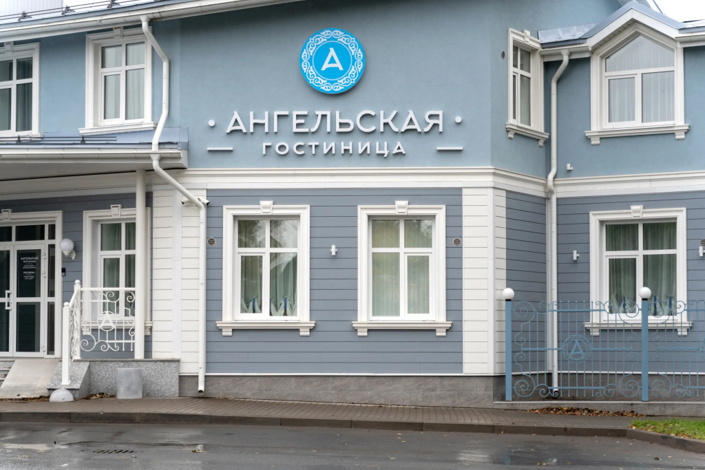 Отель Ангельская — фото