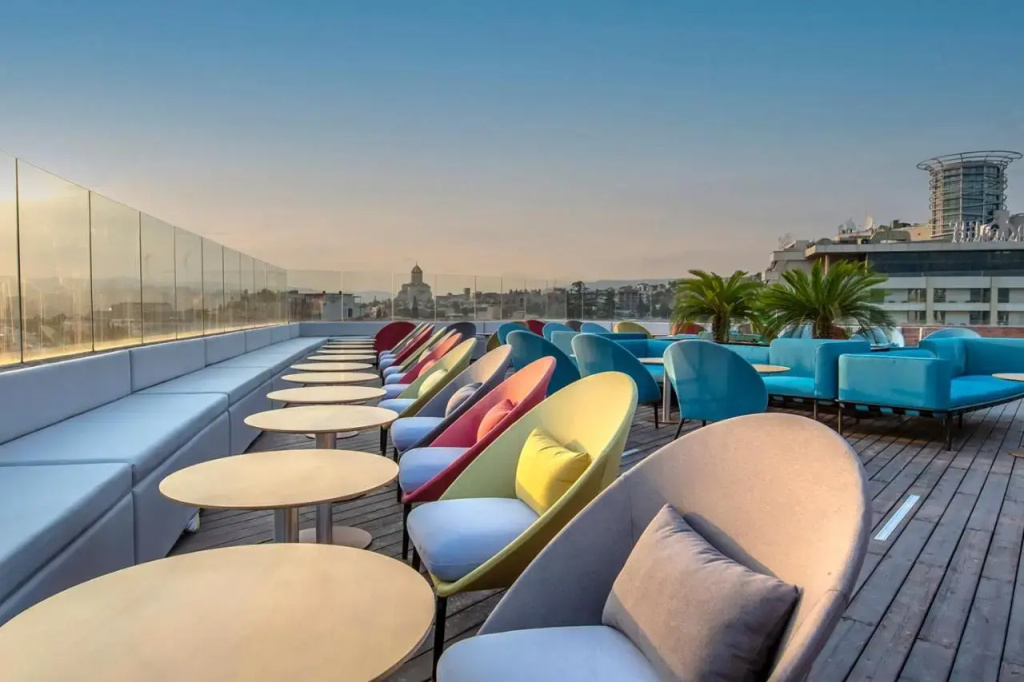 Golden Tulip Design Tbilisi, Тбілісі, Грузія мініатюра 19