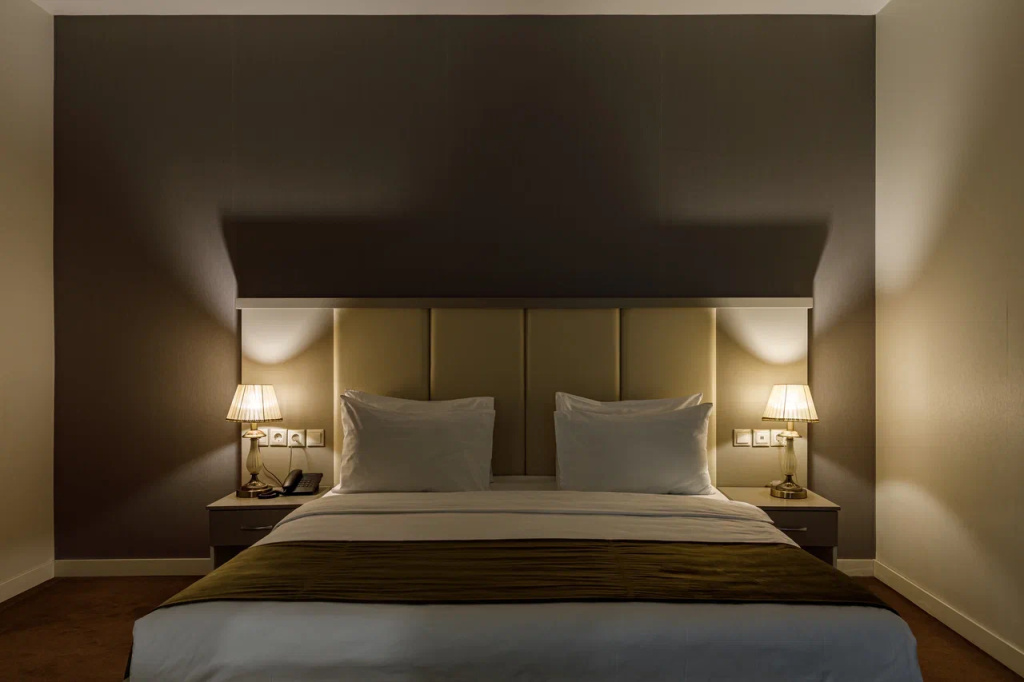 Brosko Moscow Hotel Room Type - Double Suite full double bed
