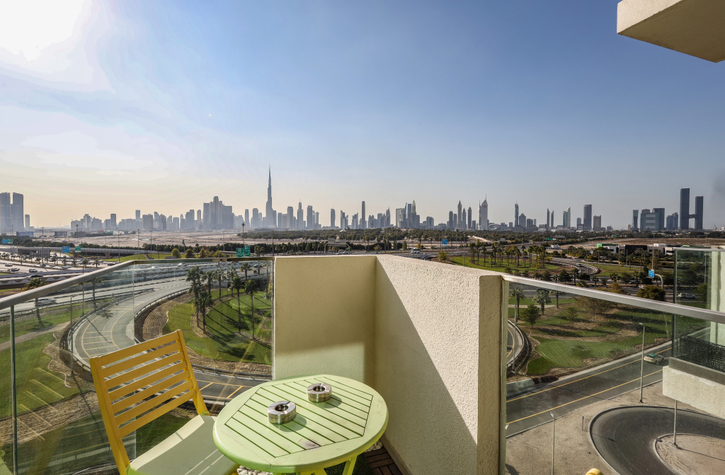 Elite LUX Holiday Homes - Skyline Oasis – One Bedroom Premium Apartment in Al Jaddaf Apartments