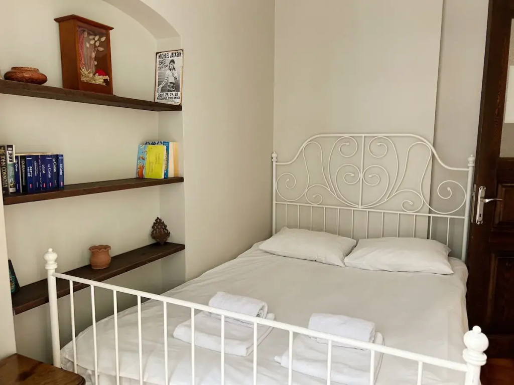 Апартаменты 3 Bedroom with local charm in Galata — фото
