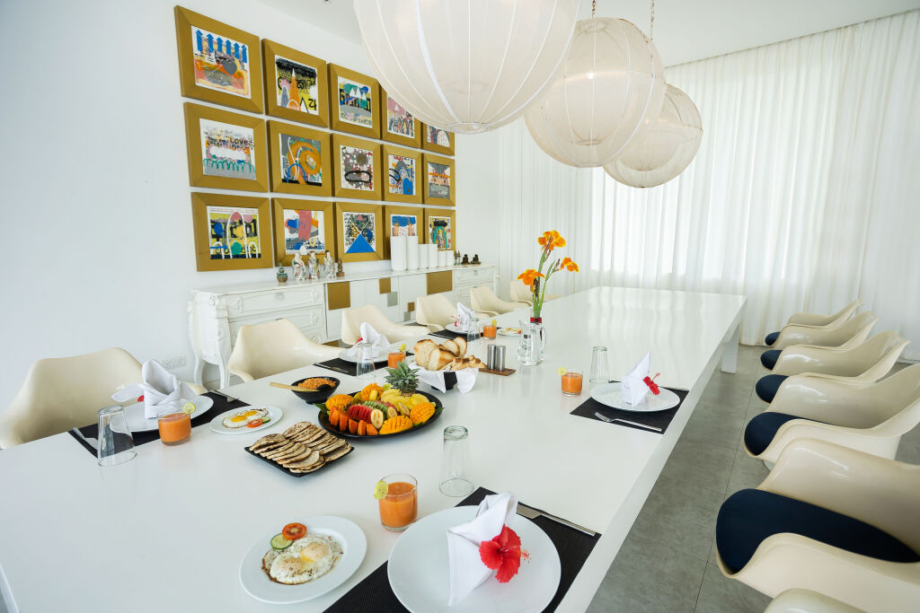 Green Turtle Villa By The Serendipity Collection
