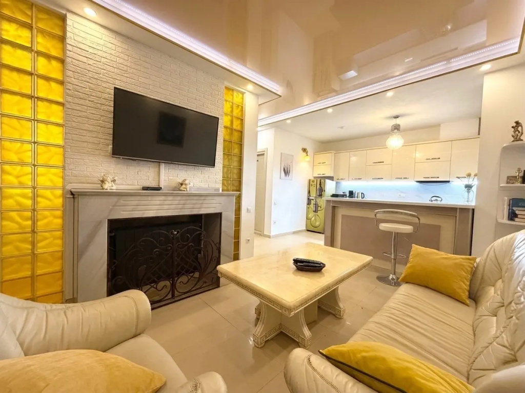 Central Park Apartment Flat