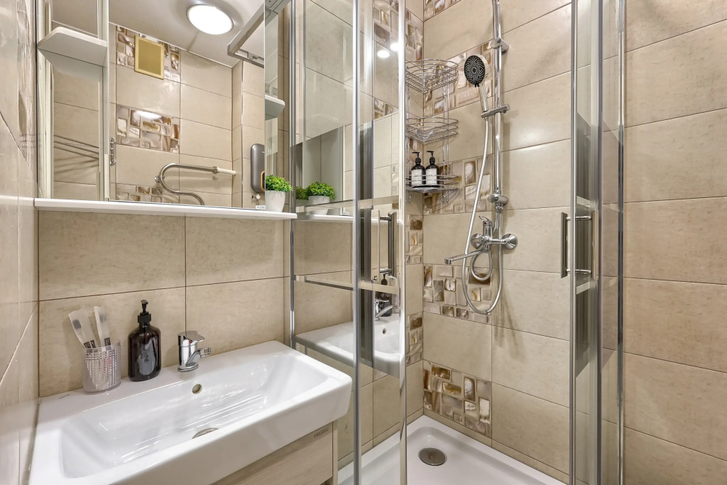 Апартаменты MyHomeYourHome на Маршала Казакова 72 к1 — фото