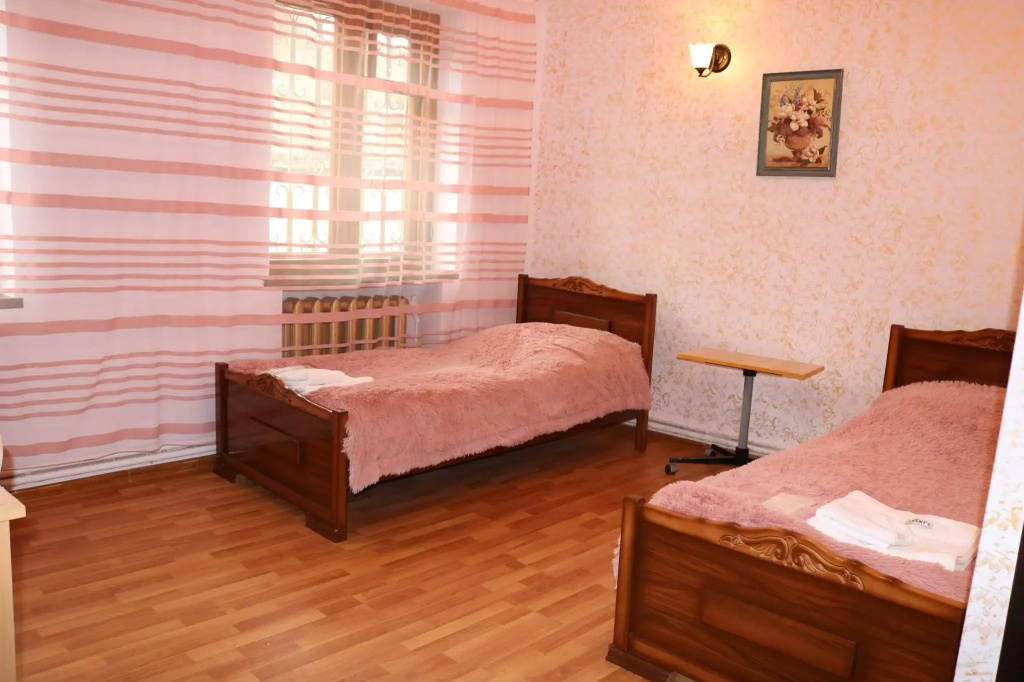 Economy Double room (twin beds)
