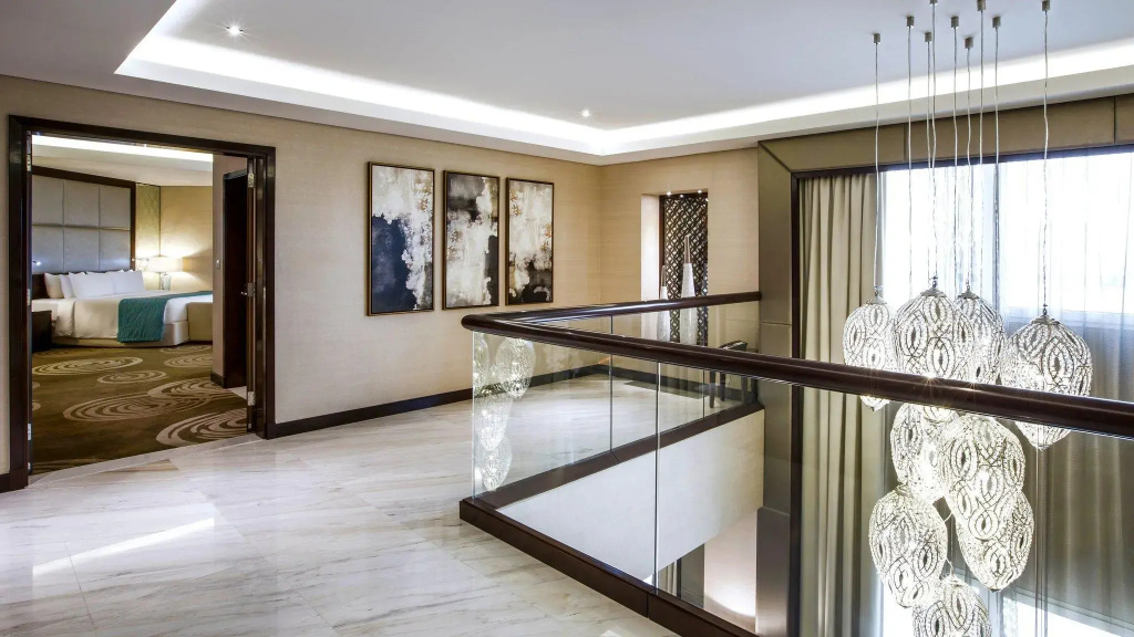 Lobby & Reception