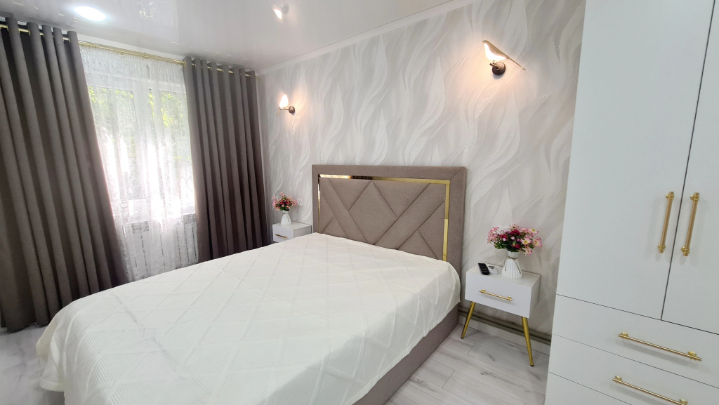 3kom V Tsentre Goroda Flat