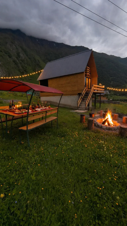 Mood villa kazbegi with jacuzzi Chalet