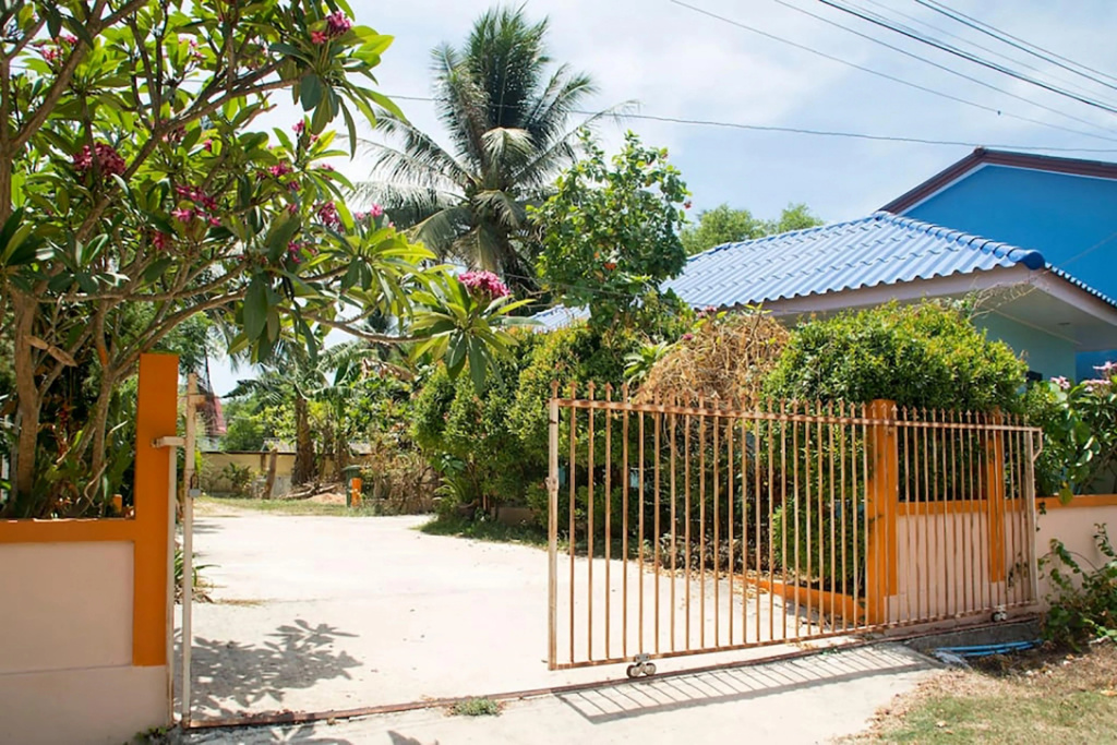 Adelle Bang Tao Villa