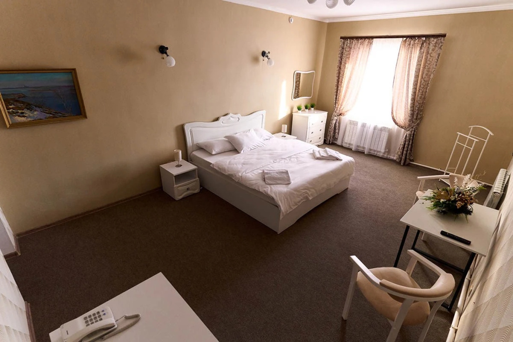 1 room Suite
