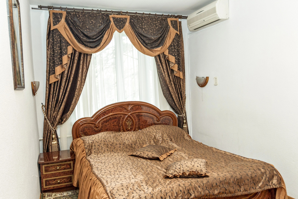 2 Bedrooms Double Suite (full double bed)