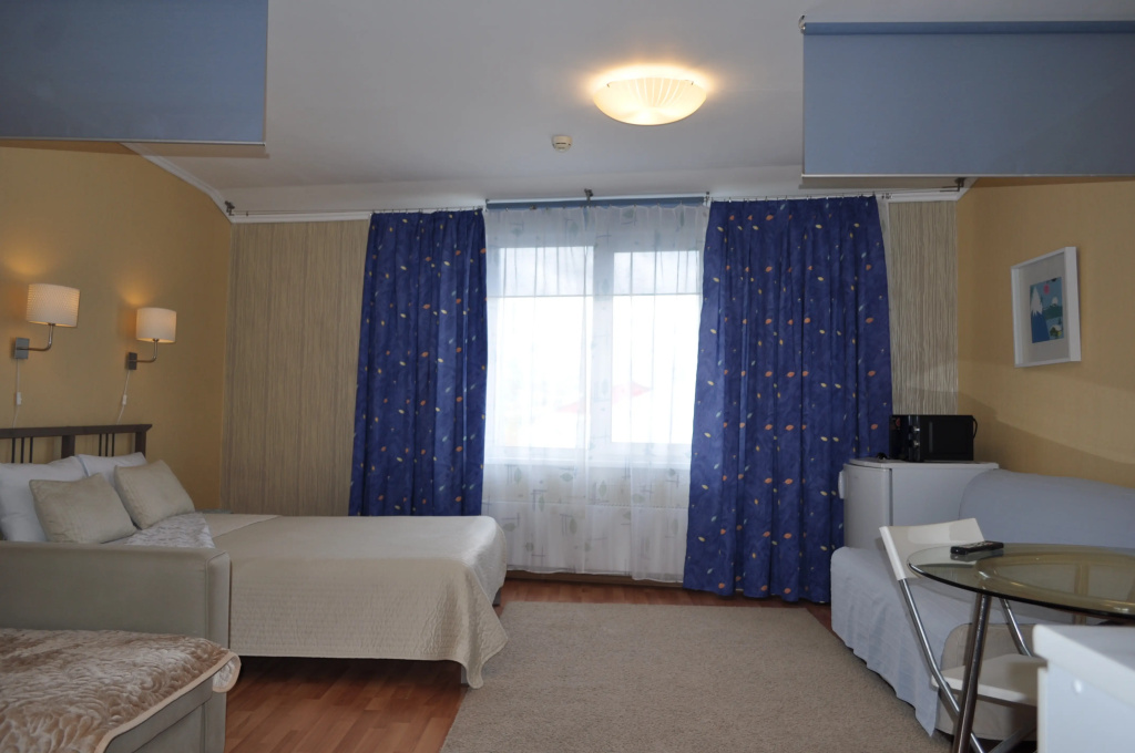 Double Studio (full double bed)
