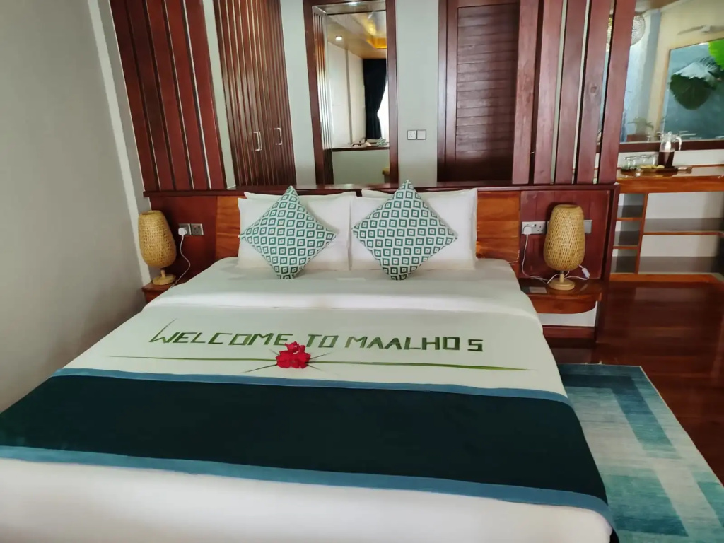 Island Luxury Retreat Maalhos Hotel