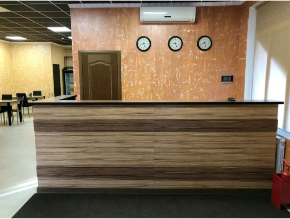 Lobby & Reception