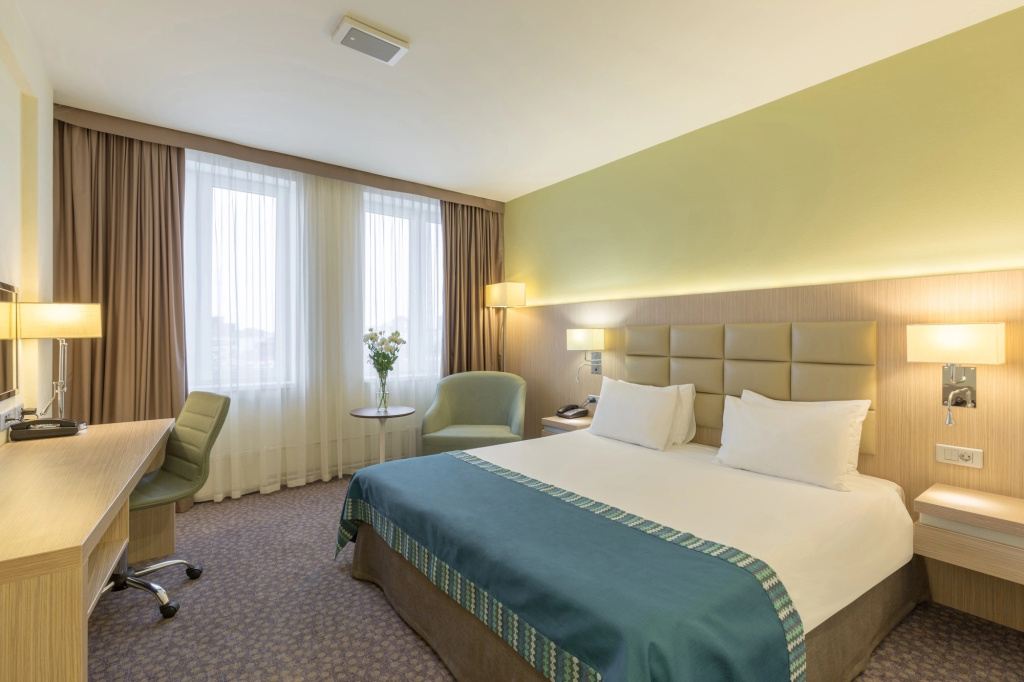 Nesterov Plaza Hotel Room Type - Superior room full double bed