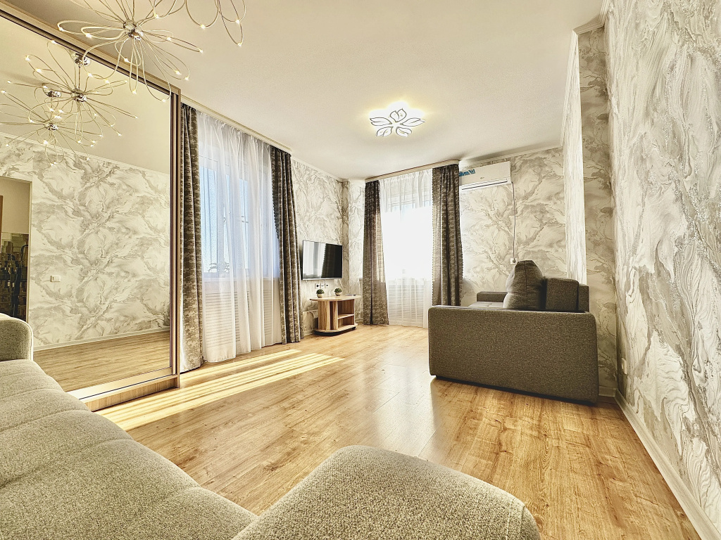Отель Апартаменты Skyroom Чистопольская 61А в Казани