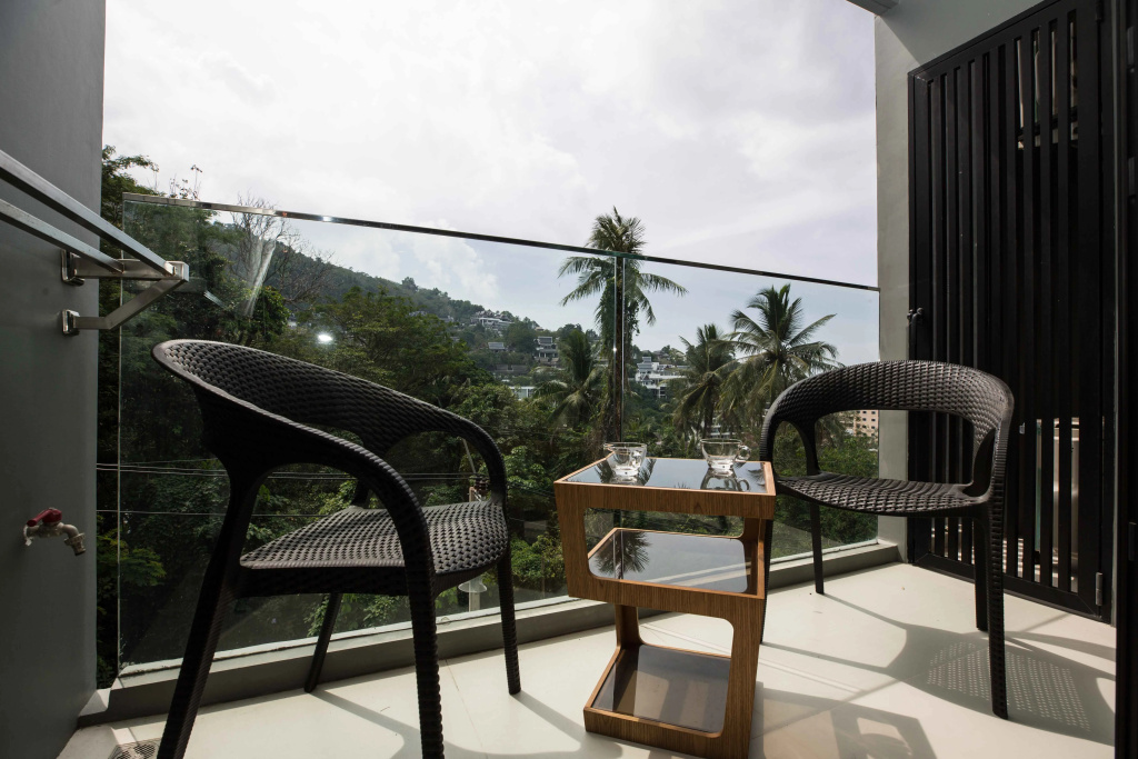 Balcony & Terrace