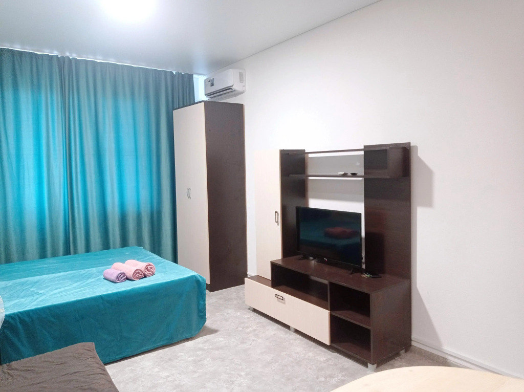 Квартира Большая студия с видом на двор - фото 3