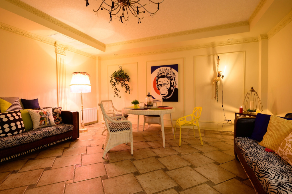 Lobby & Reception