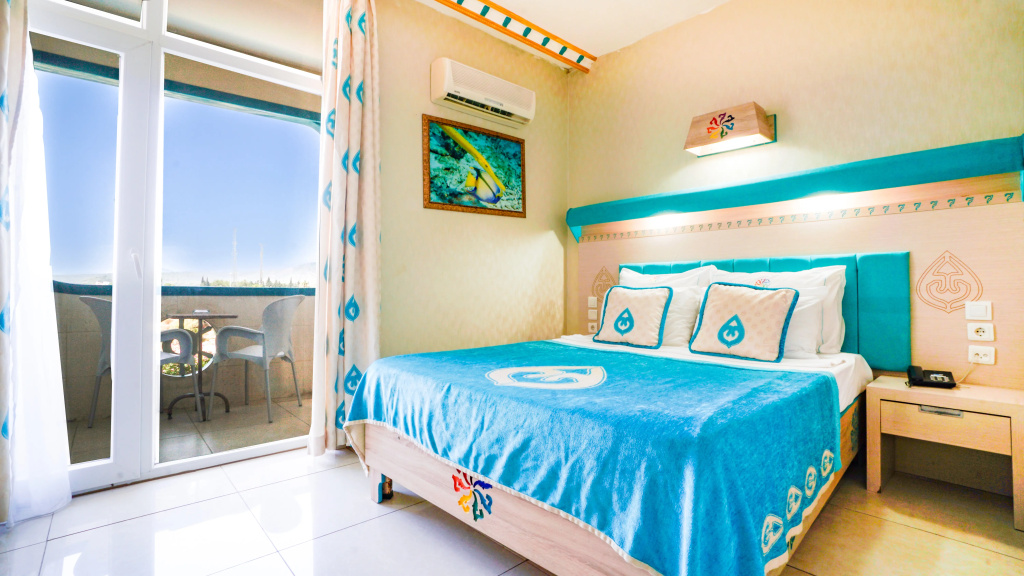 Large Standard room with balcony