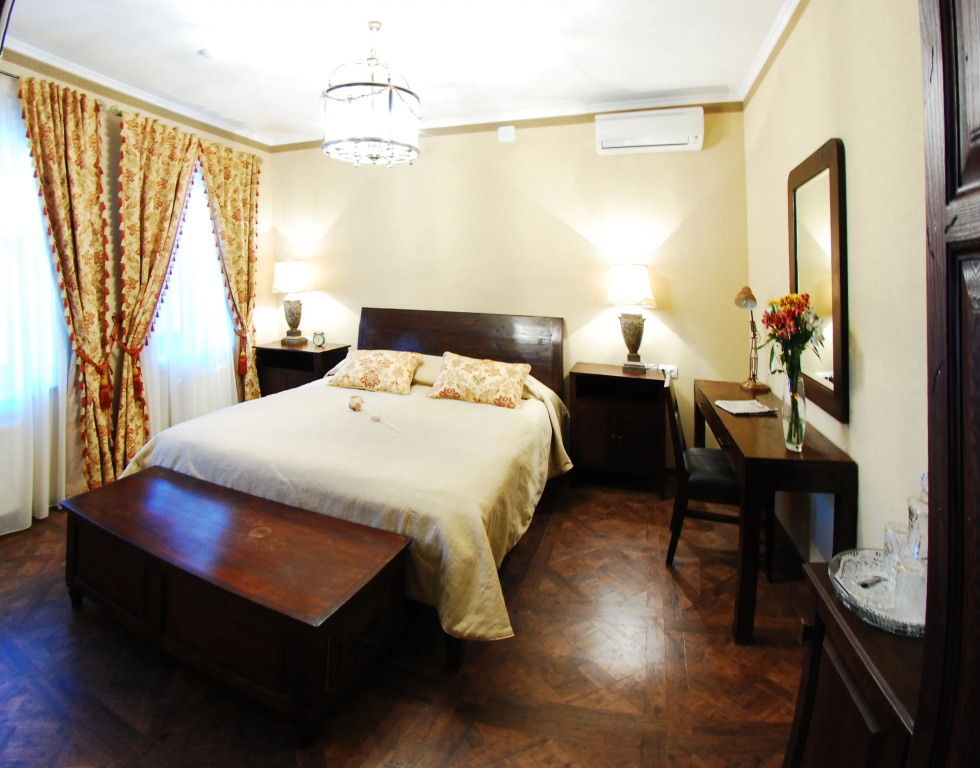 Nikolaevsky Posad Art Hotel Room Type - Light Double Junior Suite full double bed