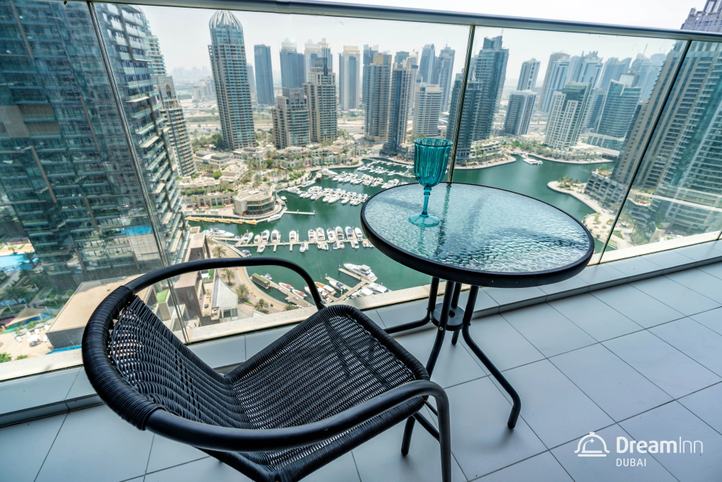Dream Inn Damac Heights Apartments