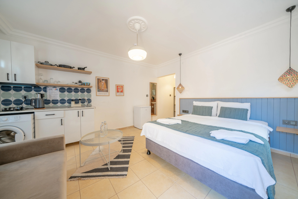 No. 603 - Bella Economy Garden Double Studio (full double bed)