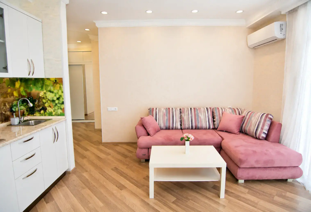 Квартира Spacious 3-Room Apartment Near the Black Sea — фото