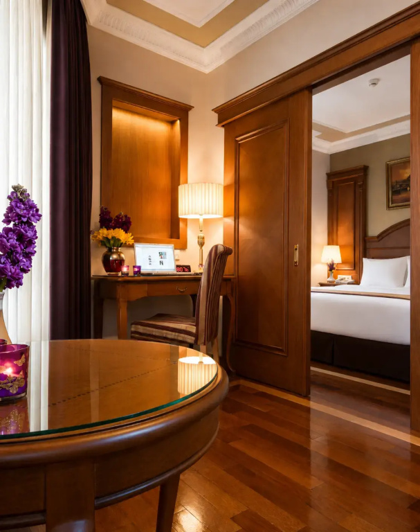 Double Family Suite, bed type is subject to availability, full double bed room photo 1
