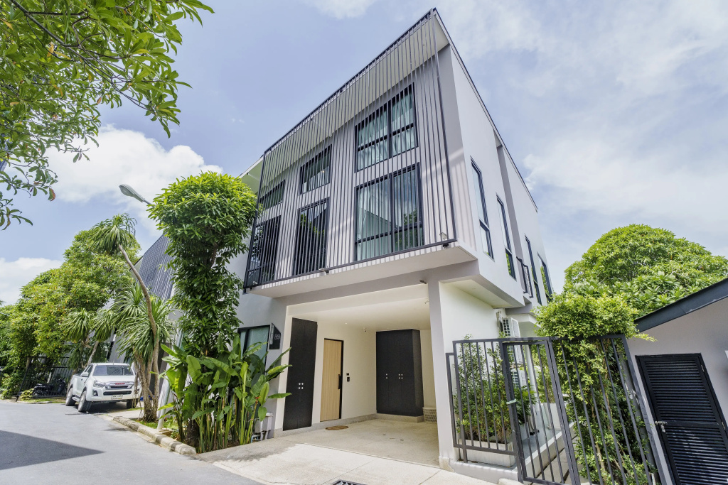 Harmony Chic 3Br Retreat with Pool near Beaches Villa