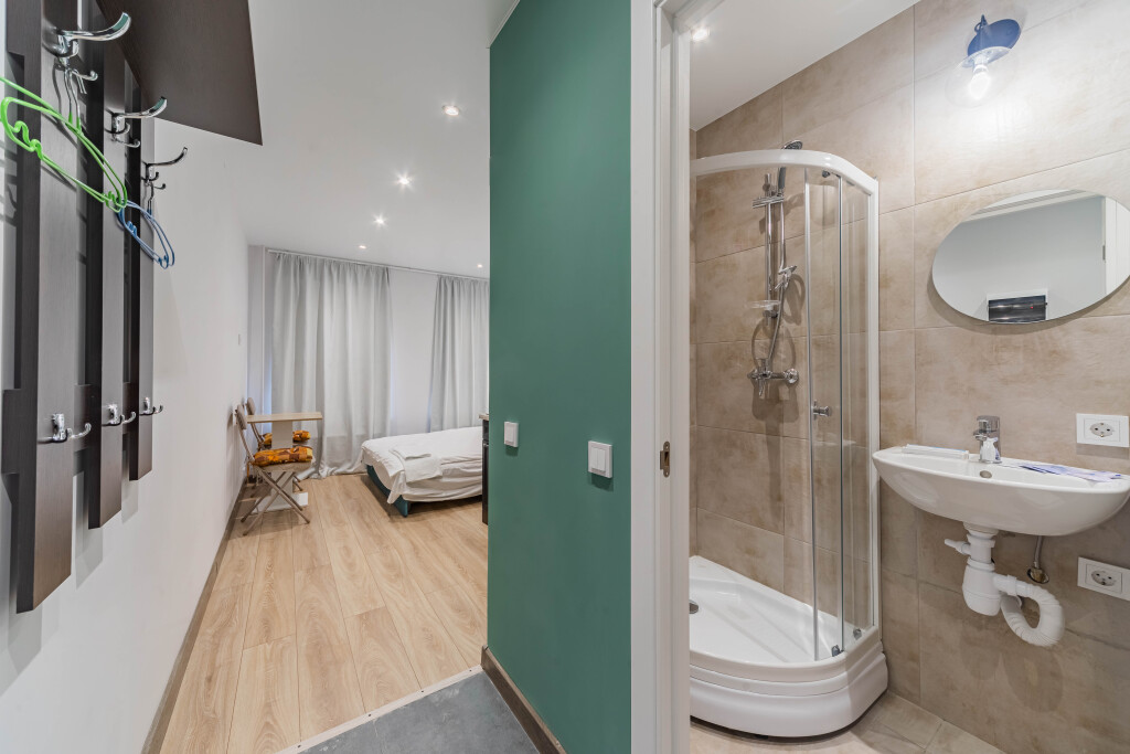 7 небо апартаменты. 7 апартаментов. самые маленькие квартиры студии. самые маленькие квартиры студии. самые маленькие квартиры.